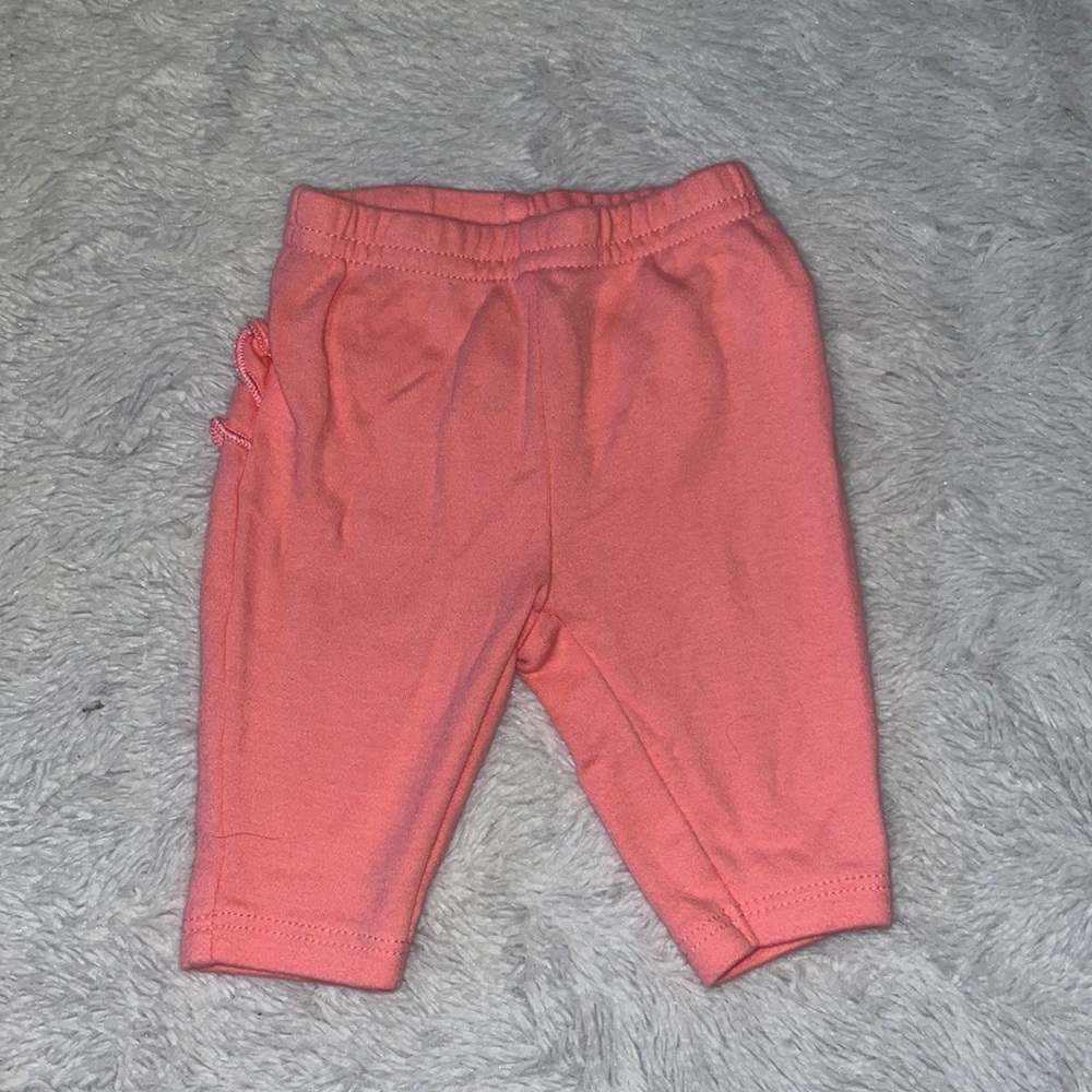 (3 for $10) carters newborn ruffle bum leggings